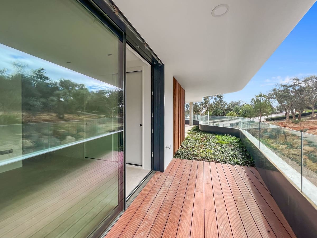 Apartamento de 2 habitaciones en Sotogrande en venta con piscina garaje - 950.000 € (Ref: 9329658)