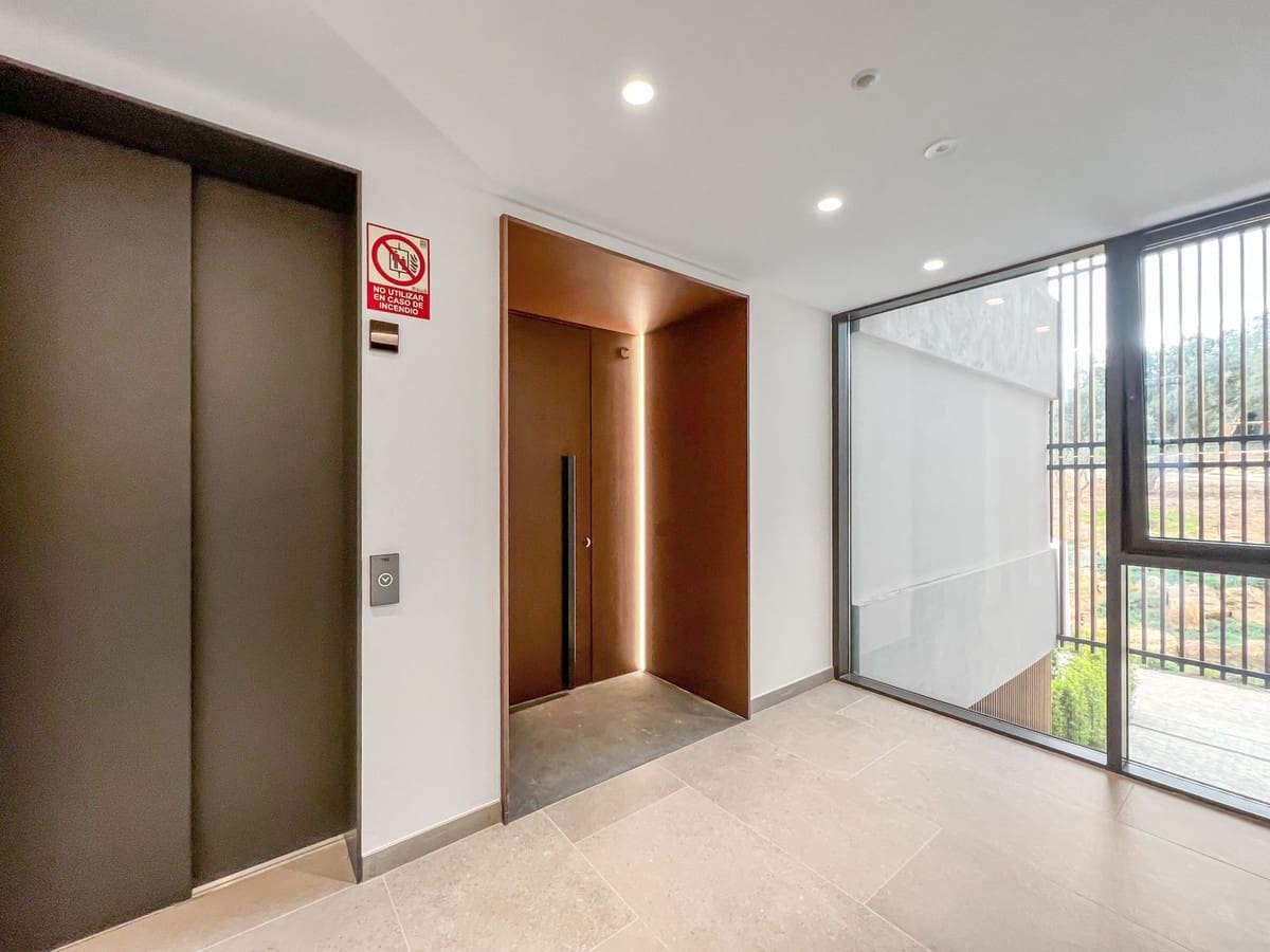 Apartamento de 2 habitaciones en Sotogrande en venta con piscina garaje - 950.000 € (Ref: 9329658)