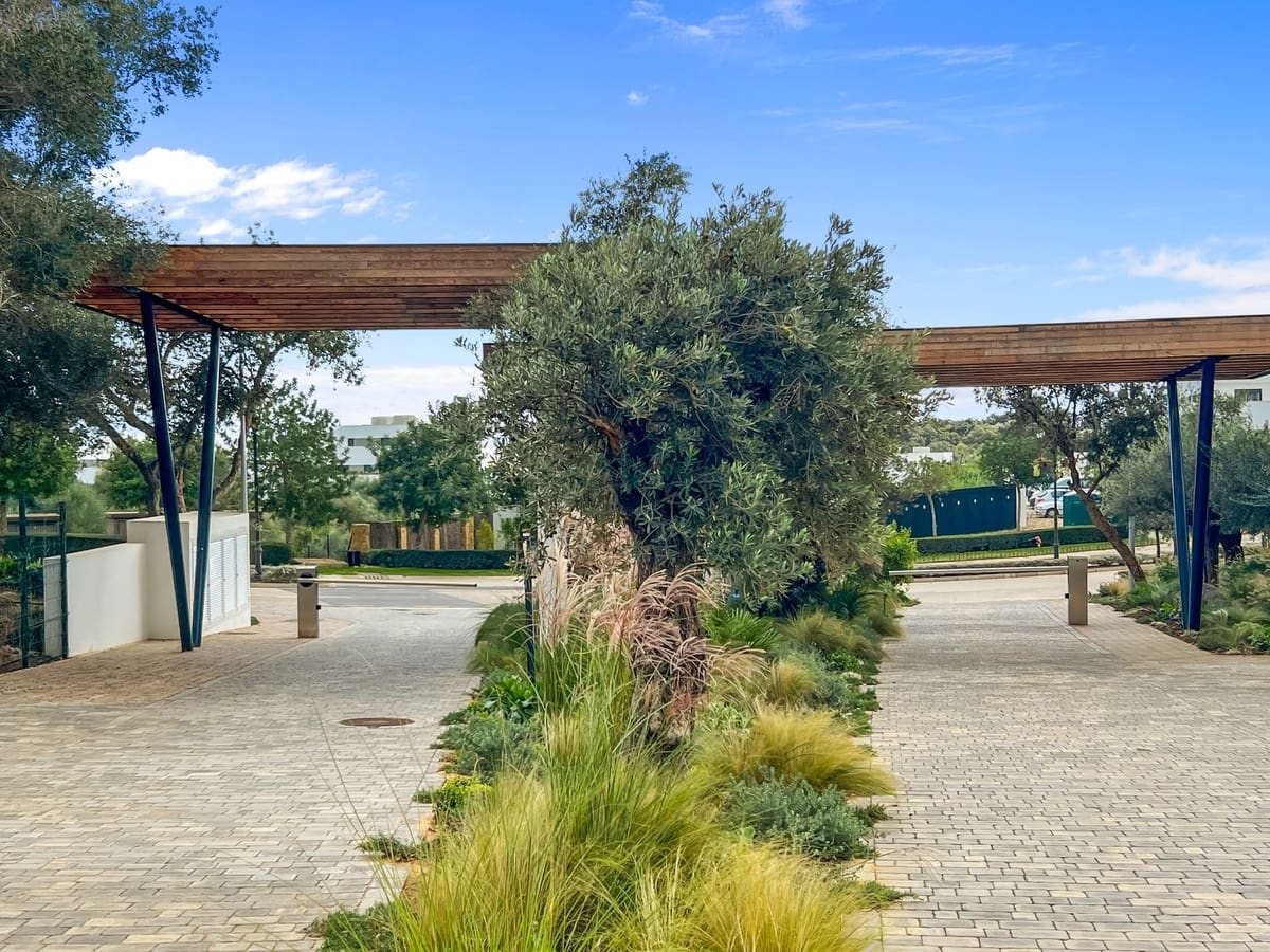 Apartamento de 2 habitaciones en Sotogrande en venta con piscina garaje - 950.000 € (Ref: 9329658)