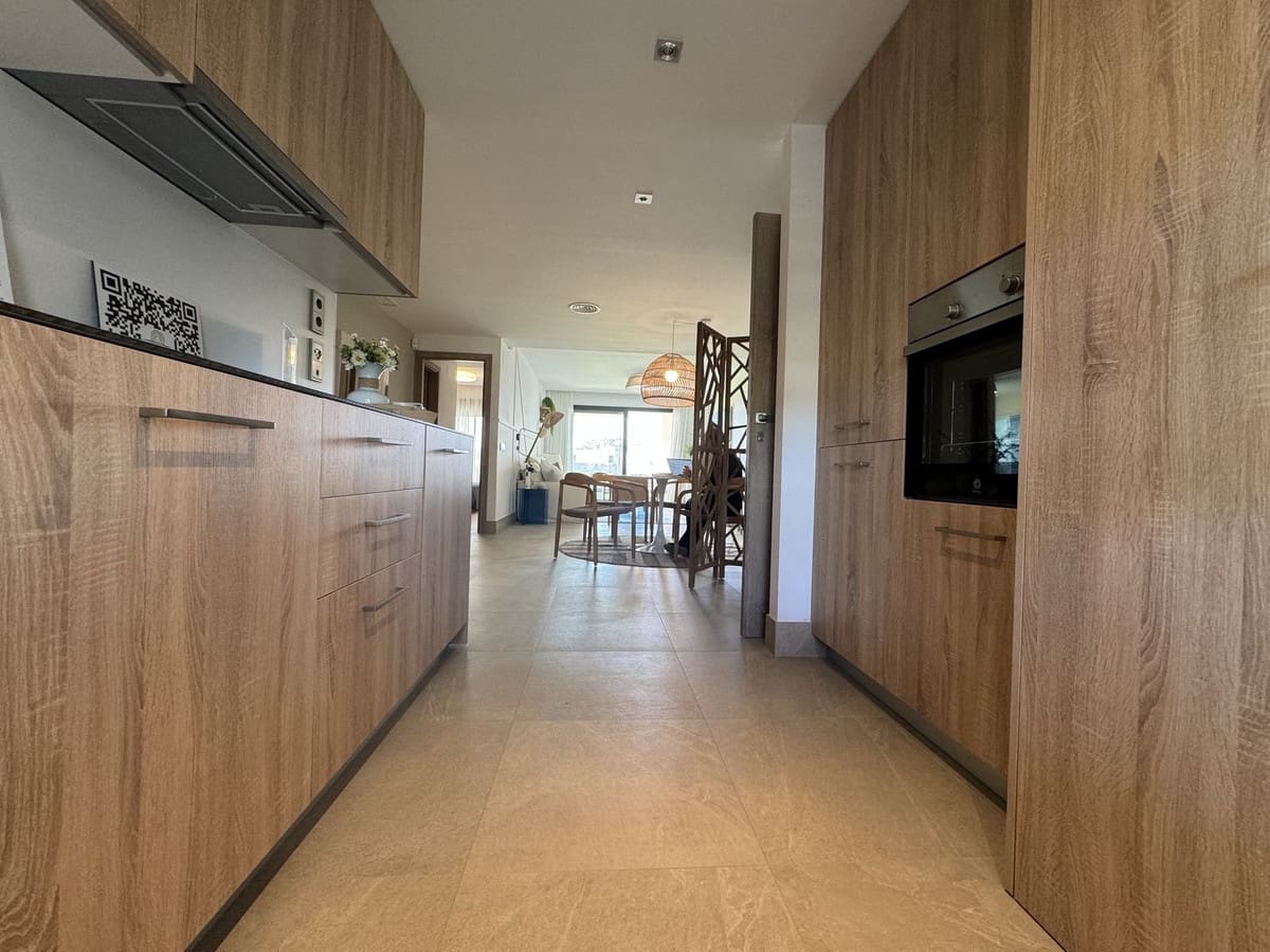 2 sovrum Lägenhet till salu i Bahia de Casares med pool garage - 395 000 € (Ref: 9329659)