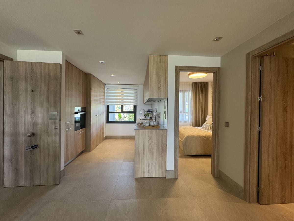 2 sovrum Lägenhet till salu i Bahia de Casares med pool garage - 395 000 € (Ref: 9329659)