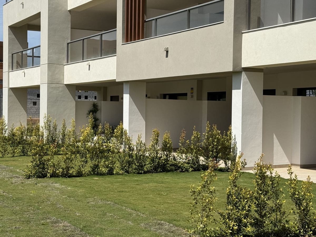 2 sovrum Lägenhet till salu i Bahia de Casares med pool garage - 395 000 € (Ref: 9329659)