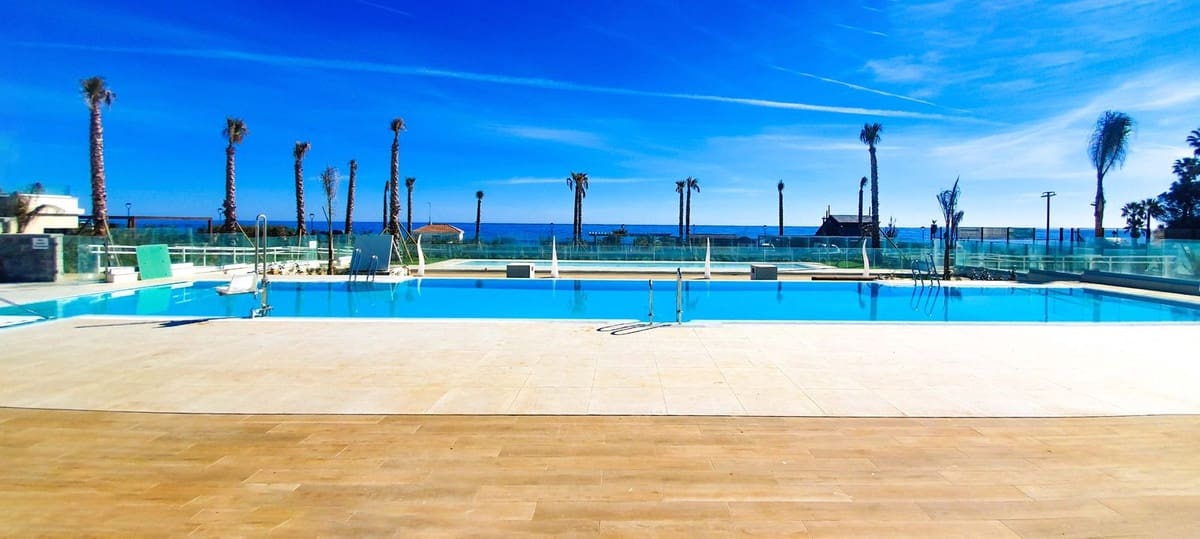 5 sypialnia Willa na sprzedaż w Estepona z basenem garażem - 4 500 000 € (Ref: 9329661)