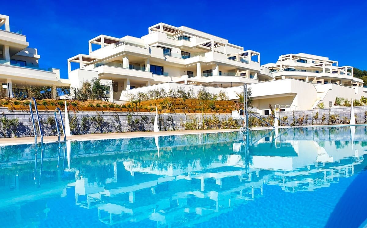 5 sypialnia Willa na sprzedaż w Estepona z basenem garażem - 4 500 000 € (Ref: 9329661)