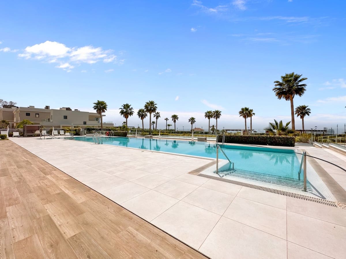 5 sypialnia Willa na sprzedaż w Estepona z basenem garażem - 4 500 000 € (Ref: 9329661)