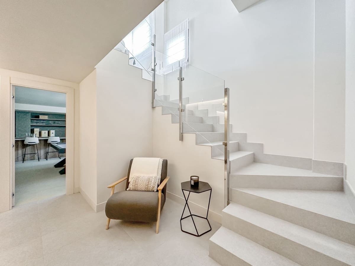 5 sypialnia Willa na sprzedaż w Estepona z basenem garażem - 4 500 000 € (Ref: 9329661)