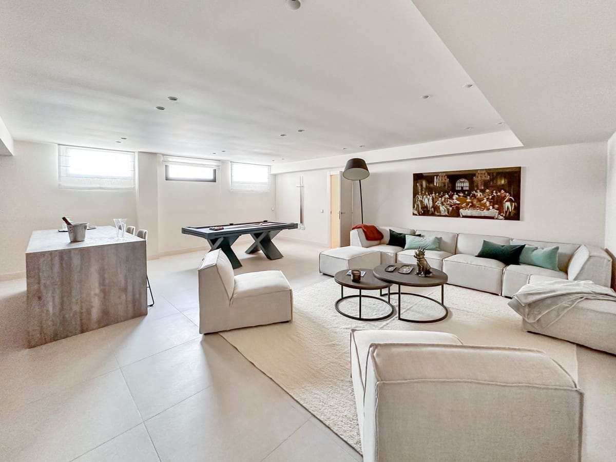 5 sypialnia Willa na sprzedaż w Estepona z basenem garażem - 4 500 000 € (Ref: 9329661)