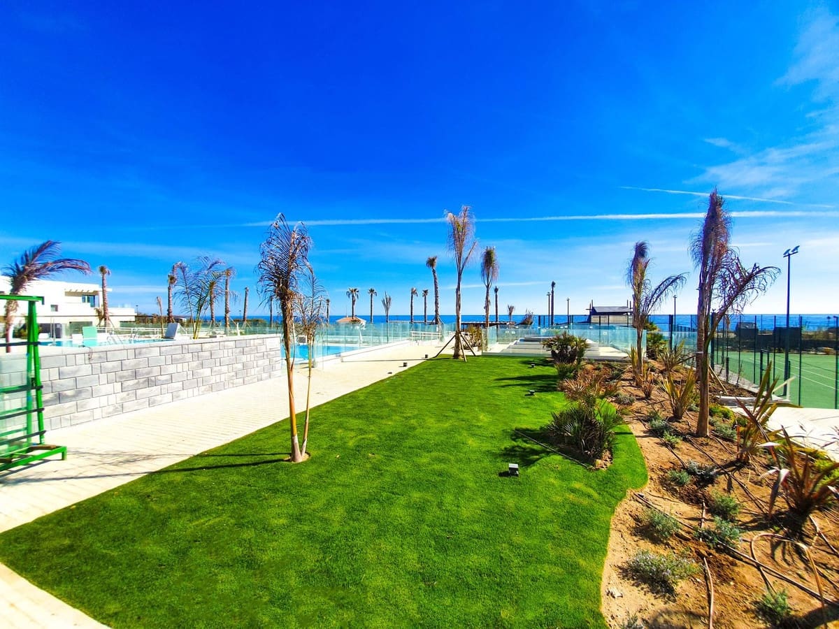 5 sypialnia Willa na sprzedaż w Estepona z basenem garażem - 4 500 000 € (Ref: 9329661)