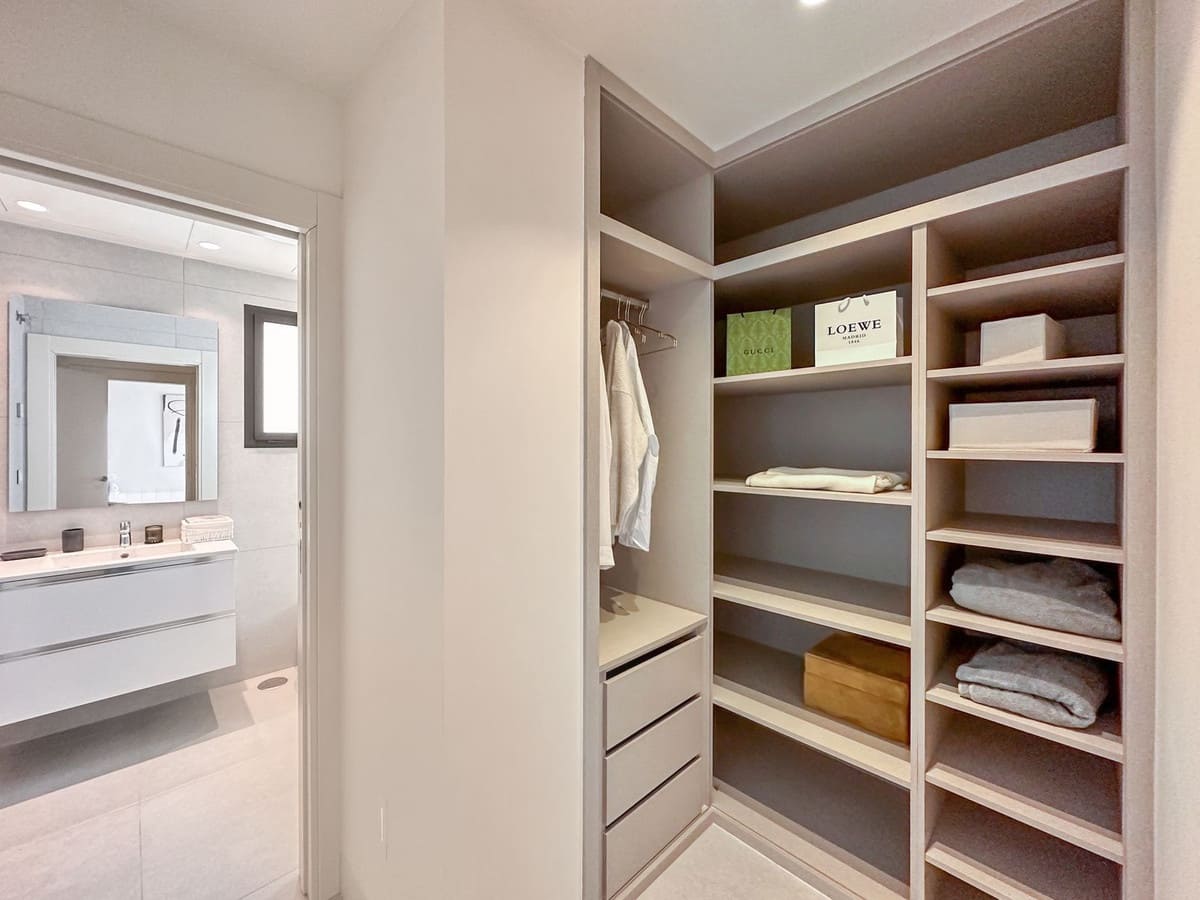 5 sypialnia Willa na sprzedaż w Estepona z basenem garażem - 4 500 000 € (Ref: 9329661)