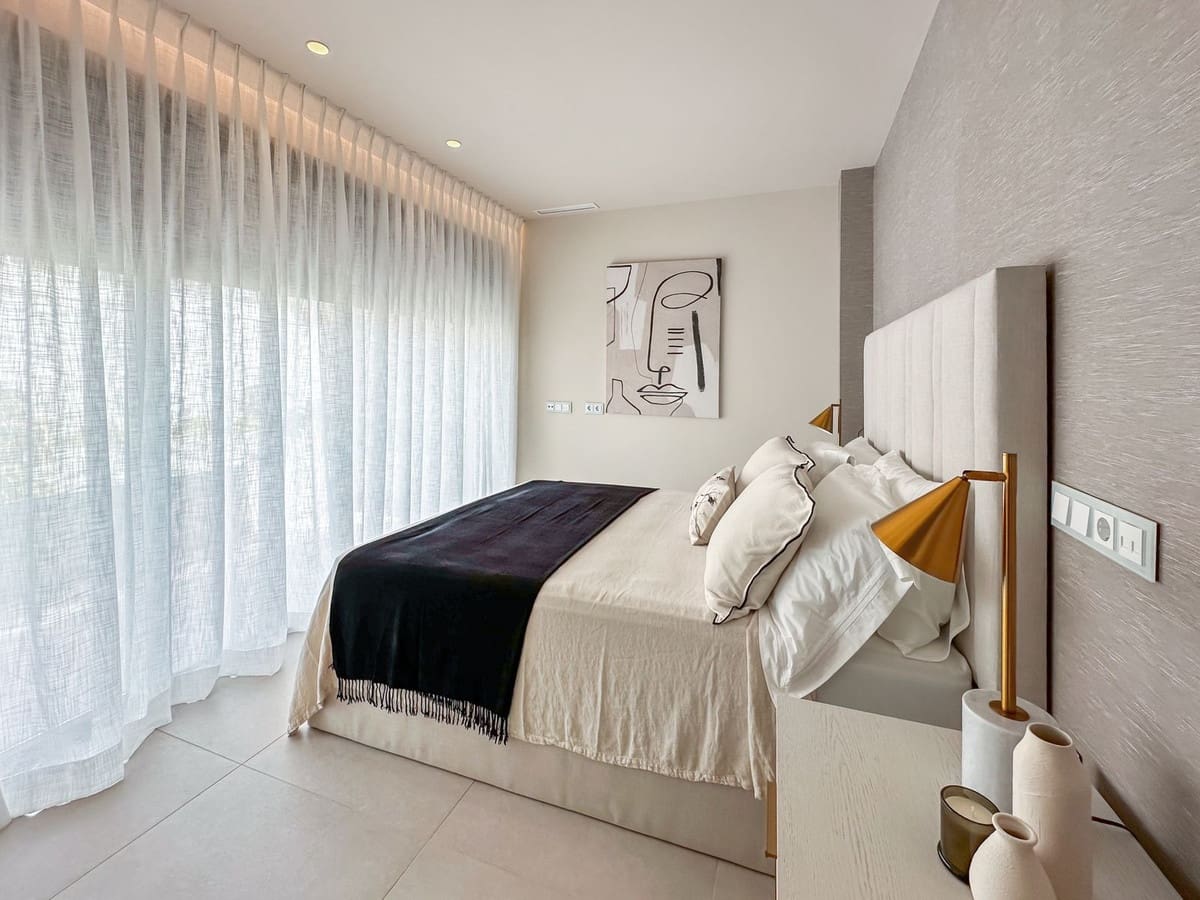 5 sypialnia Willa na sprzedaż w Estepona z basenem garażem - 4 500 000 € (Ref: 9329661)