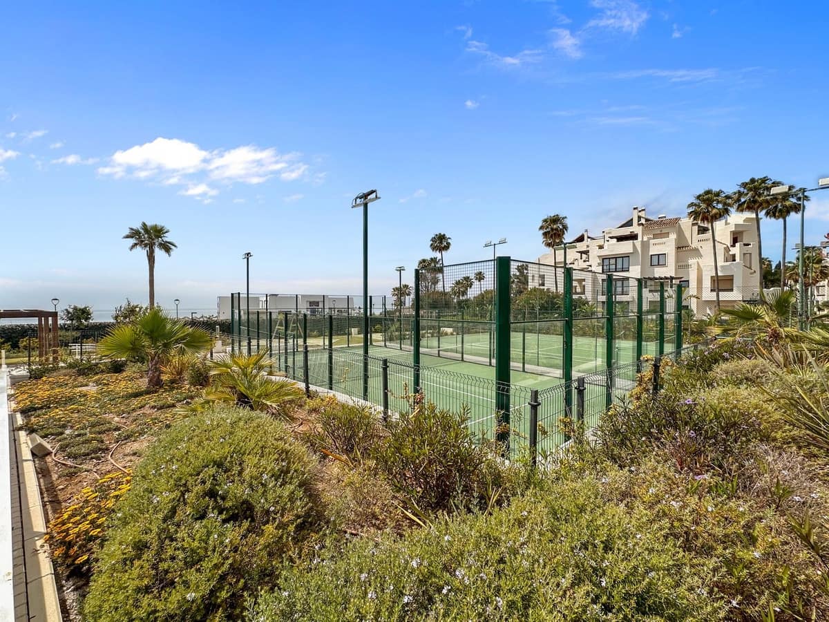 5 sypialnia Willa na sprzedaż w Estepona z basenem garażem - 4 500 000 € (Ref: 9329661)