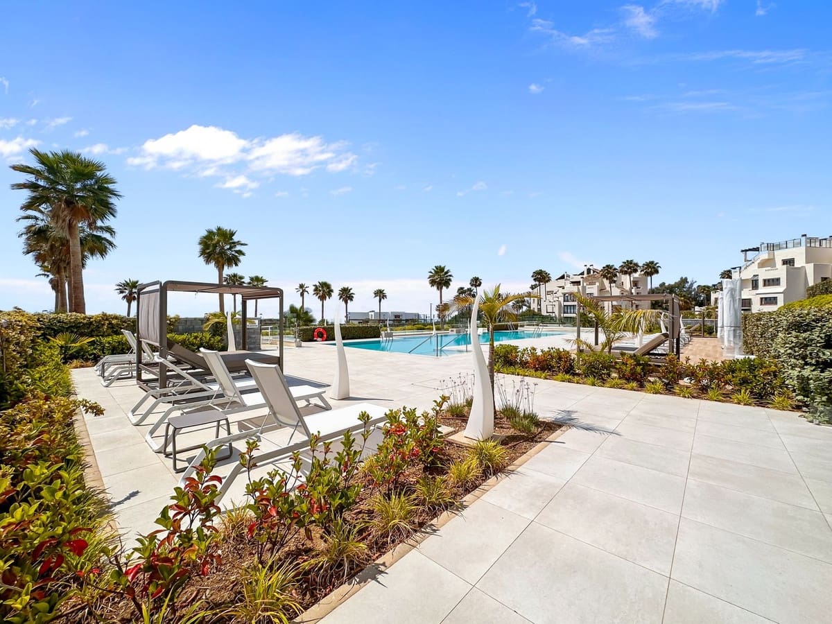 5 sypialnia Willa na sprzedaż w Estepona z basenem garażem - 4 500 000 € (Ref: 9329661)