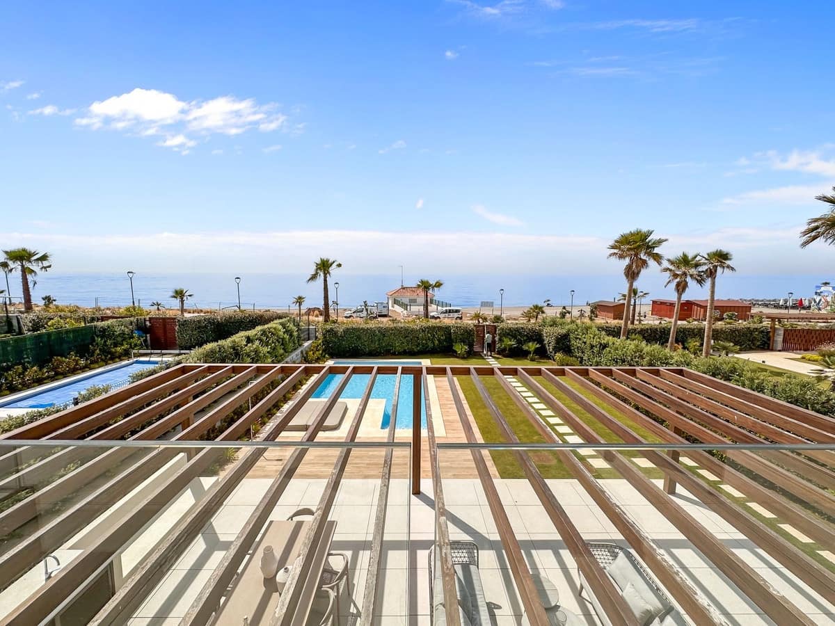 5 sypialnia Willa na sprzedaż w Estepona z basenem garażem - 4 500 000 € (Ref: 9329661)