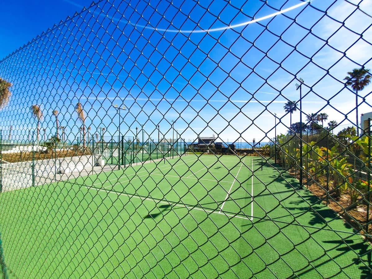 5 sypialnia Willa na sprzedaż w Estepona z basenem garażem - 4 500 000 € (Ref: 9329661)