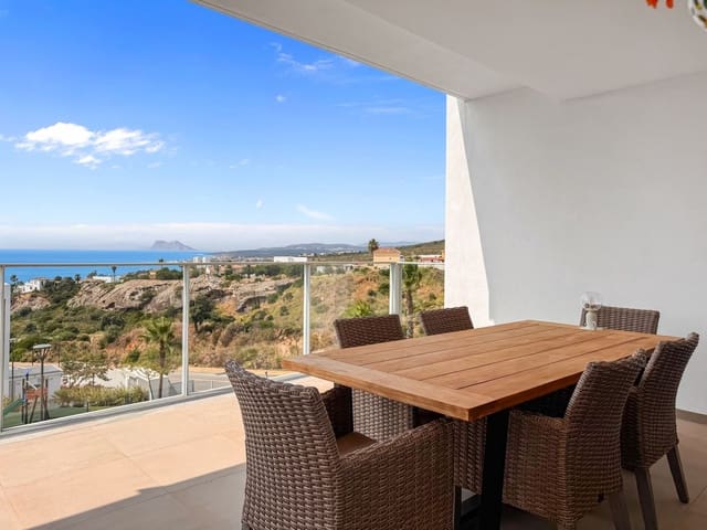 2 soveværelse Lejlighed til salg i Sotogrande, San Roque med swimmingpool garage - € 399.000 (Ref: 9329665)