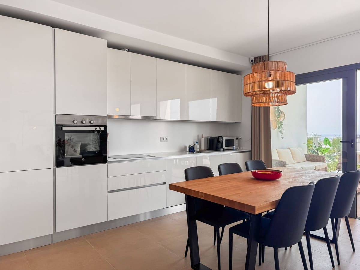 2 soveværelse Lejlighed til salg i Sotogrande med swimmingpool garage - € 399.000 (Ref: 9329665)