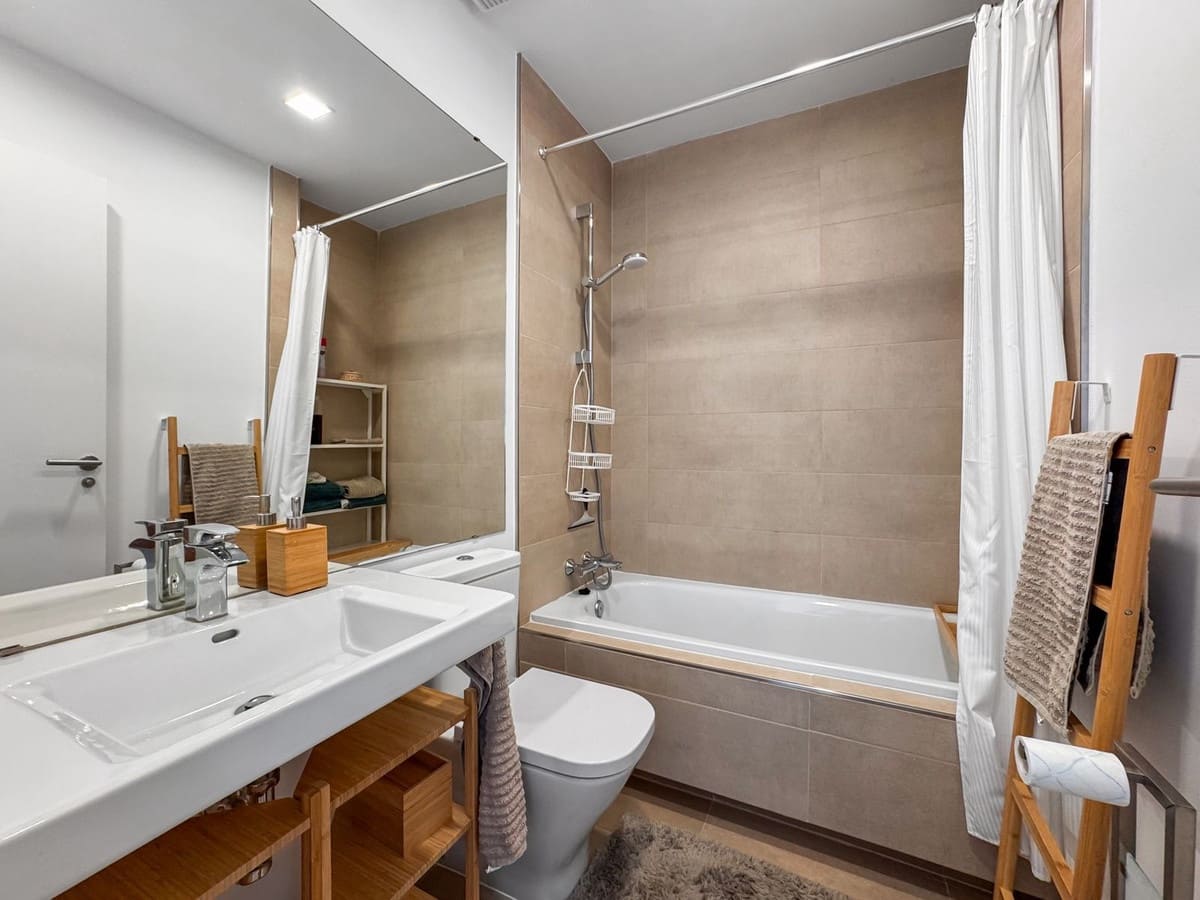 2 soveværelse Lejlighed til salg i Sotogrande med swimmingpool garage - € 399.000 (Ref: 9329665)