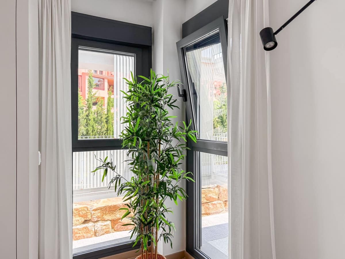 2 soveværelse Lejlighed til salg i Sotogrande med swimmingpool garage - € 399.000 (Ref: 9329665)