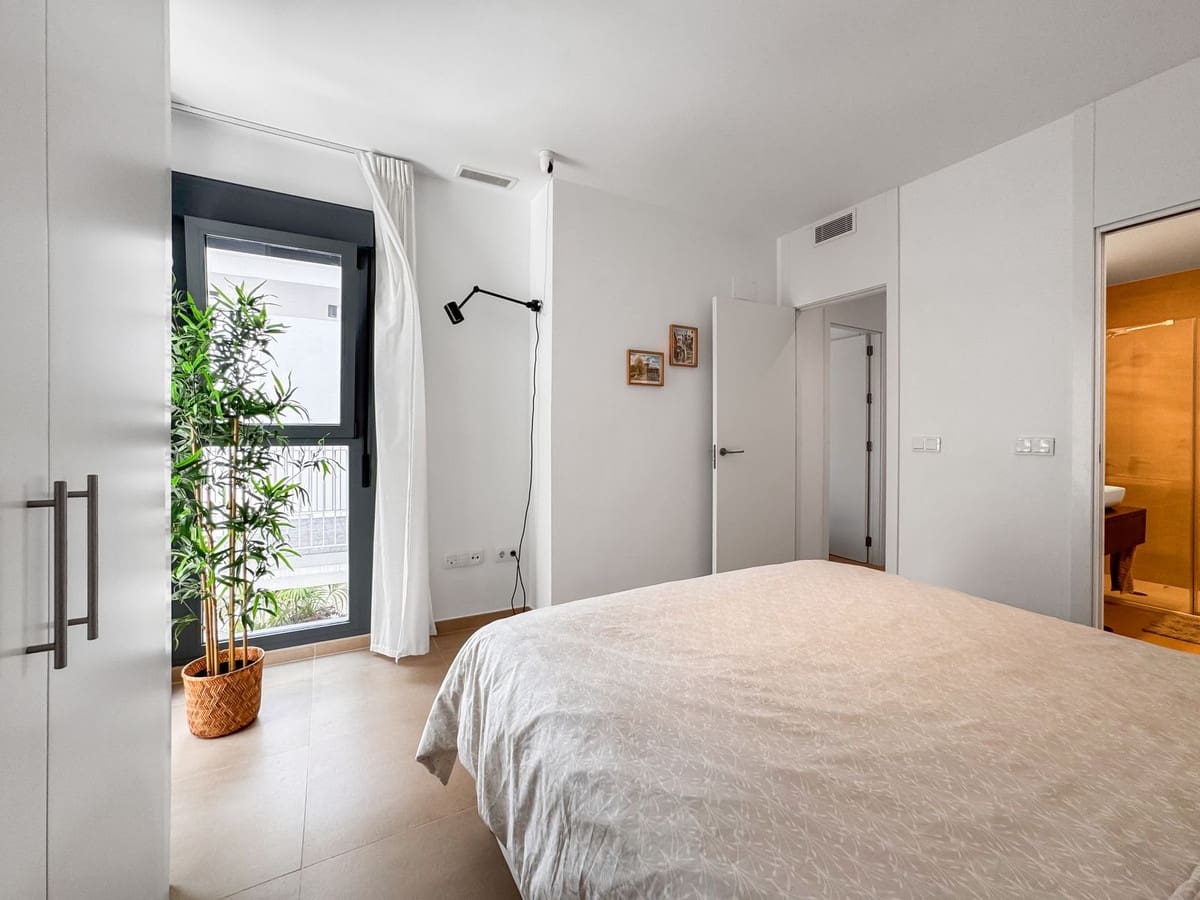 2 soveværelse Lejlighed til salg i Sotogrande med swimmingpool garage - € 399.000 (Ref: 9329665)