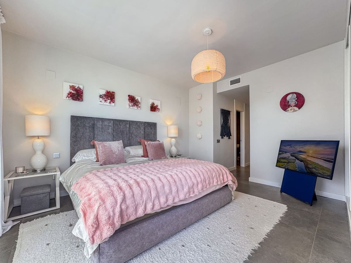 2 sypialnia Apartament na sprzedaż w Manilva z basenem garażem - 370 000 € (Ref: 9329673)