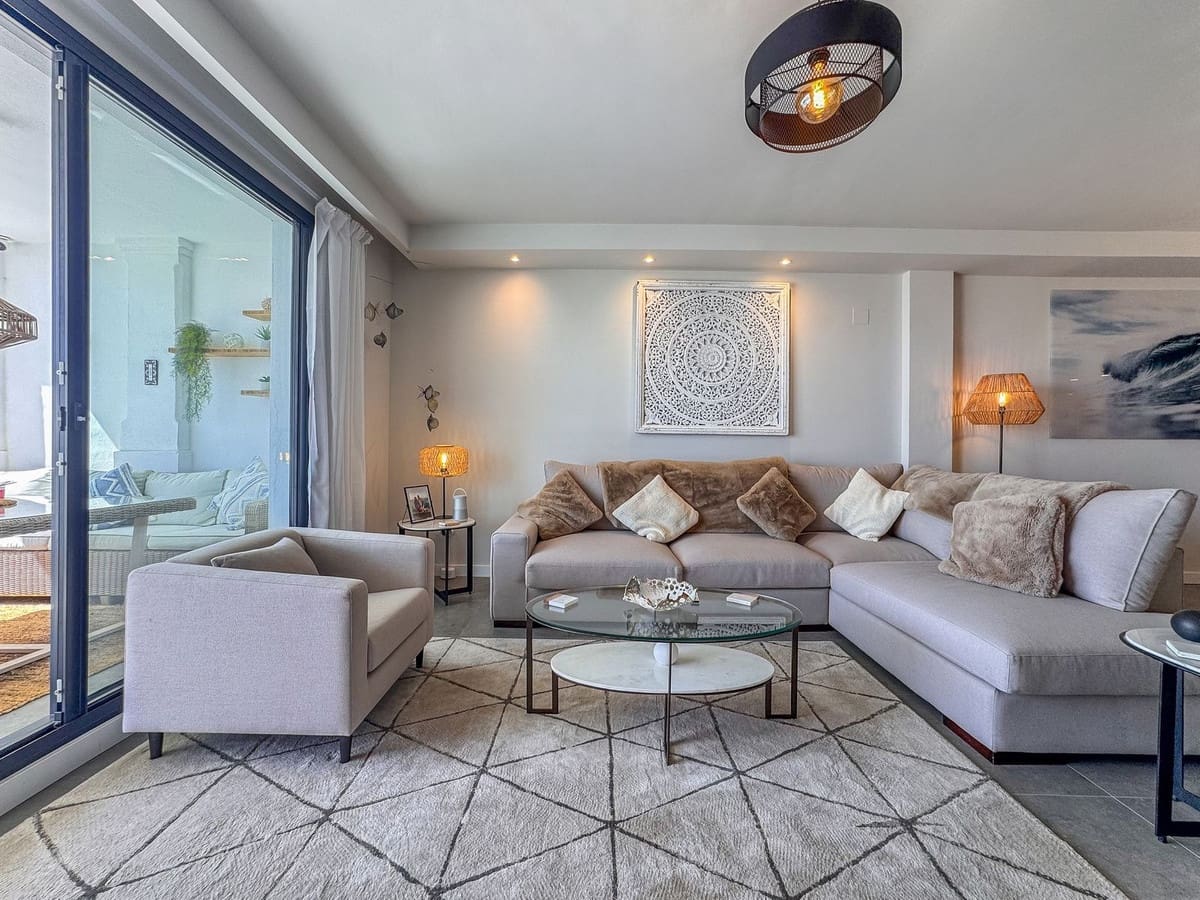 2 sypialnia Apartament na sprzedaż w Manilva z basenem garażem - 370 000 € (Ref: 9329673)