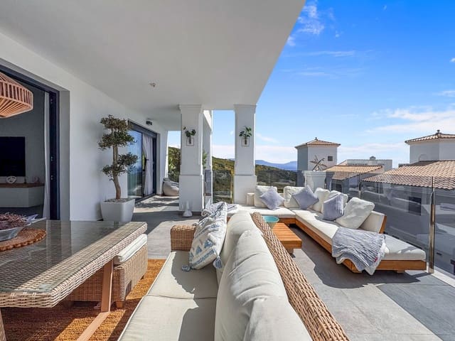 2 Zimmer Apartment zu verkaufen in Manilva mit Pool Garage - 370.000 € (Ref: 9329673)