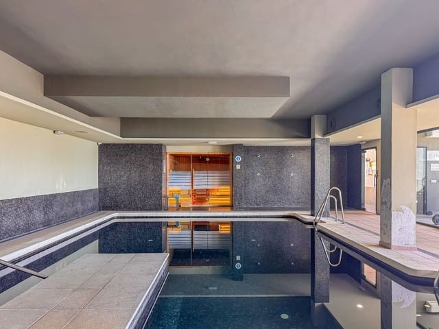 2 Zimmer Apartment zu verkaufen in Manilva mit Pool Garage - 370.000 € (Ref: 9329673)