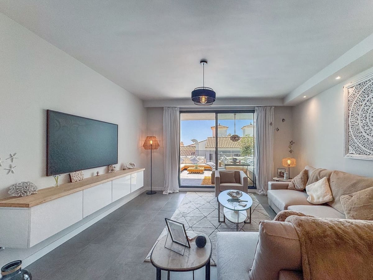 2 sypialnia Apartament na sprzedaż w Manilva z basenem garażem - 370 000 € (Ref: 9329673)