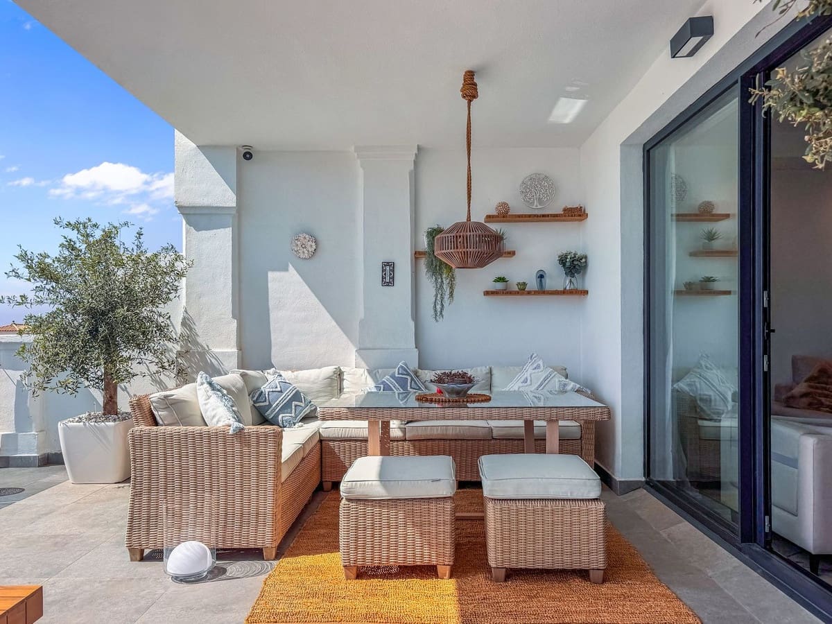 2 sypialnia Apartament na sprzedaż w Manilva z basenem garażem - 370 000 € (Ref: 9329673)