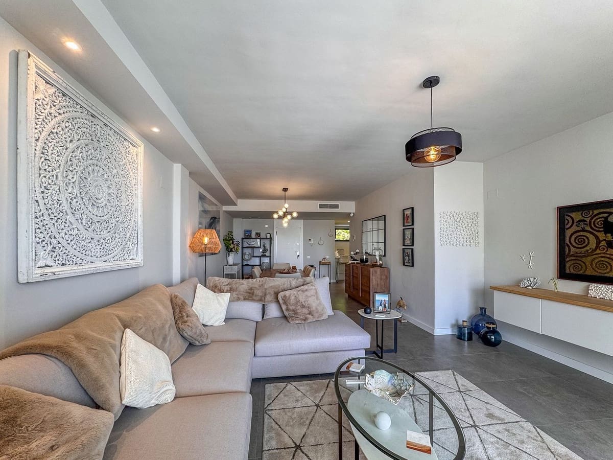 2 sypialnia Apartament na sprzedaż w Manilva z basenem garażem - 370 000 € (Ref: 9329673)