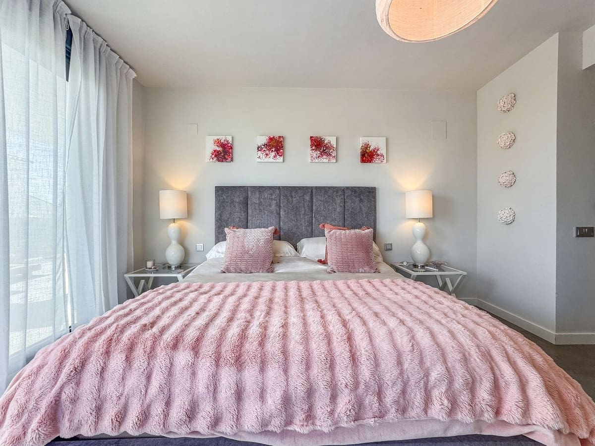 2 sypialnia Apartament na sprzedaż w Manilva z basenem garażem - 370 000 € (Ref: 9329673)