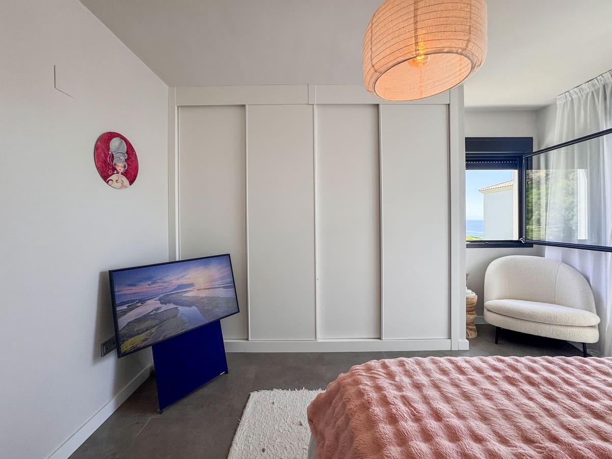 2 sypialnia Apartament na sprzedaż w Manilva z basenem garażem - 370 000 € (Ref: 9329673)