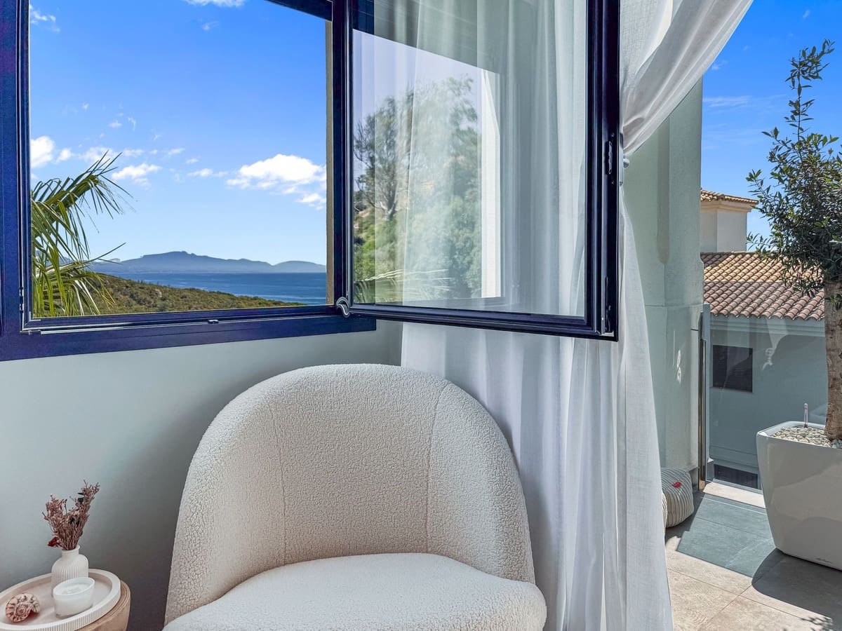 2 sypialnia Apartament na sprzedaż w Manilva z basenem garażem - 370 000 € (Ref: 9329673)