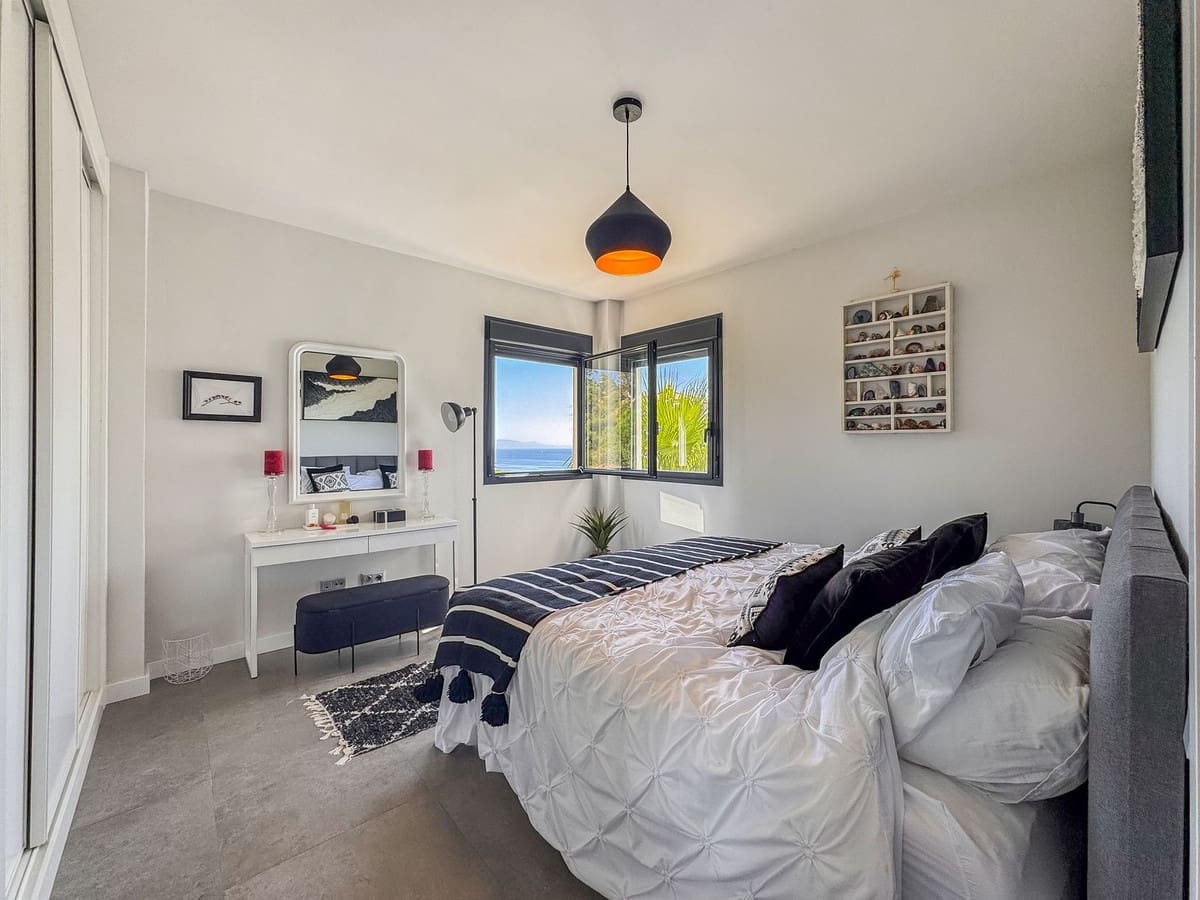 2 sypialnia Apartament na sprzedaż w Manilva z basenem garażem - 370 000 € (Ref: 9329673)