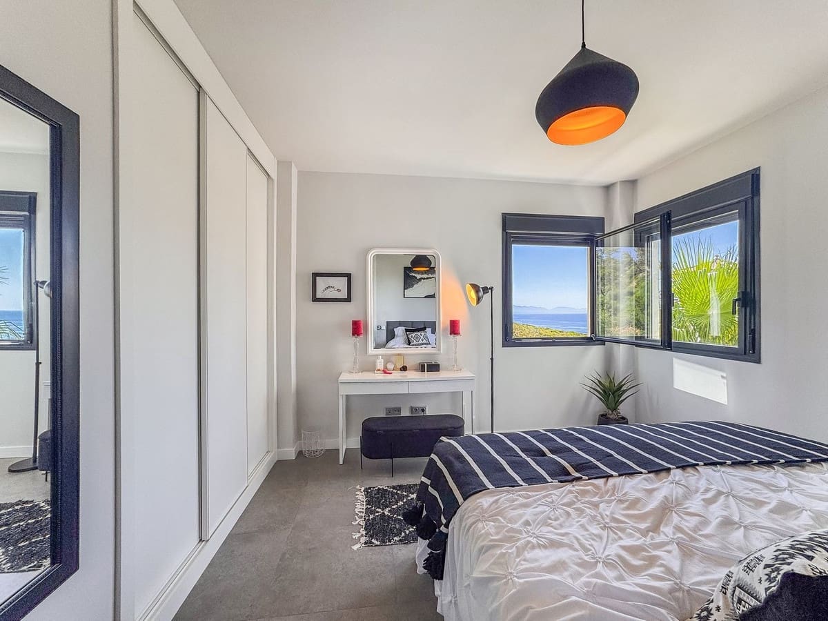 2 sypialnia Apartament na sprzedaż w Manilva z basenem garażem - 370 000 € (Ref: 9329673)