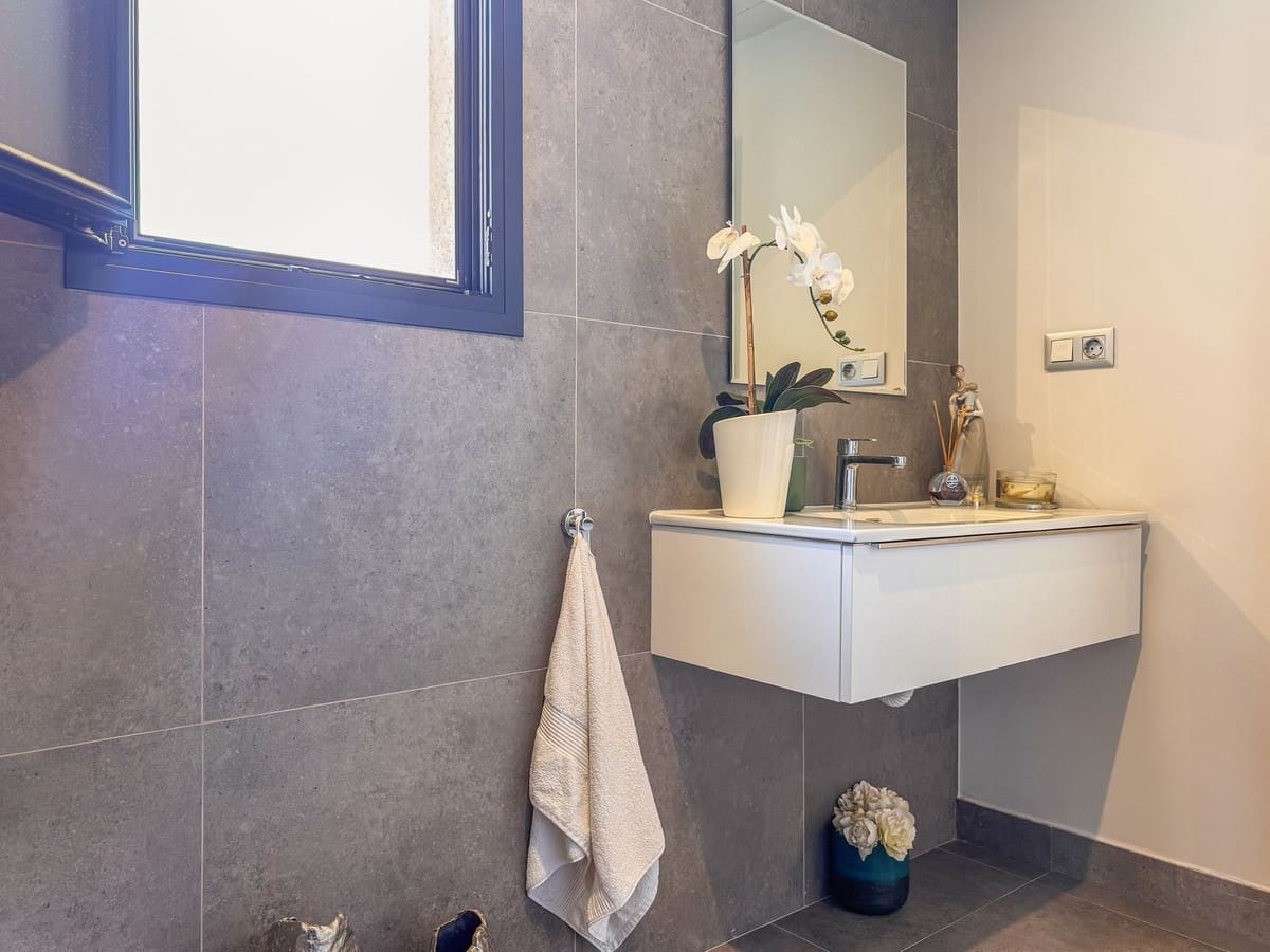 2 sypialnia Apartament na sprzedaż w Manilva z basenem garażem - 370 000 € (Ref: 9329673)