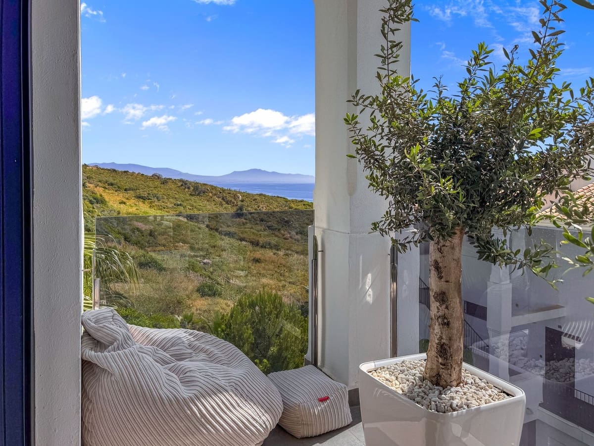 2 sypialnia Apartament na sprzedaż w Manilva z basenem garażem - 370 000 € (Ref: 9329673)