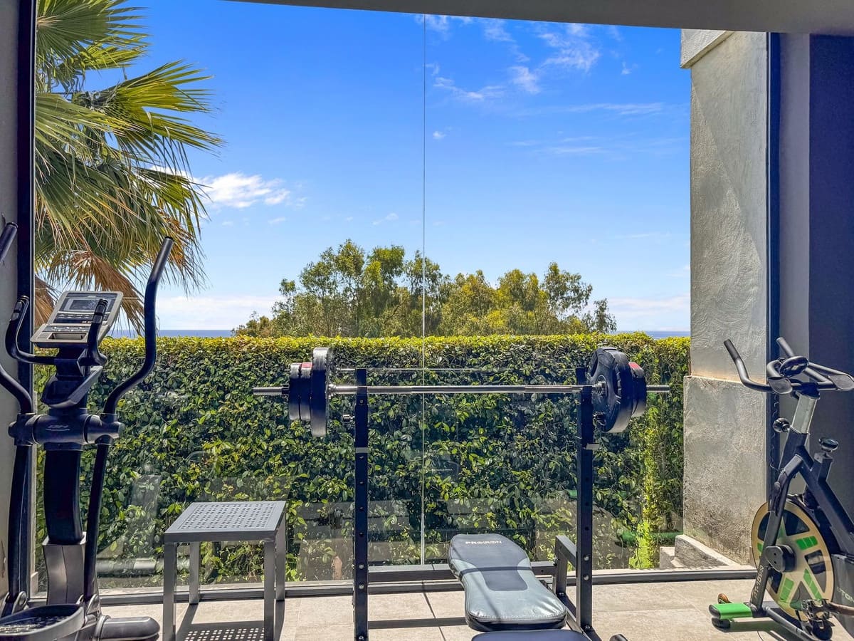 2 sypialnia Apartament na sprzedaż w Manilva z basenem garażem - 370 000 € (Ref: 9329673)