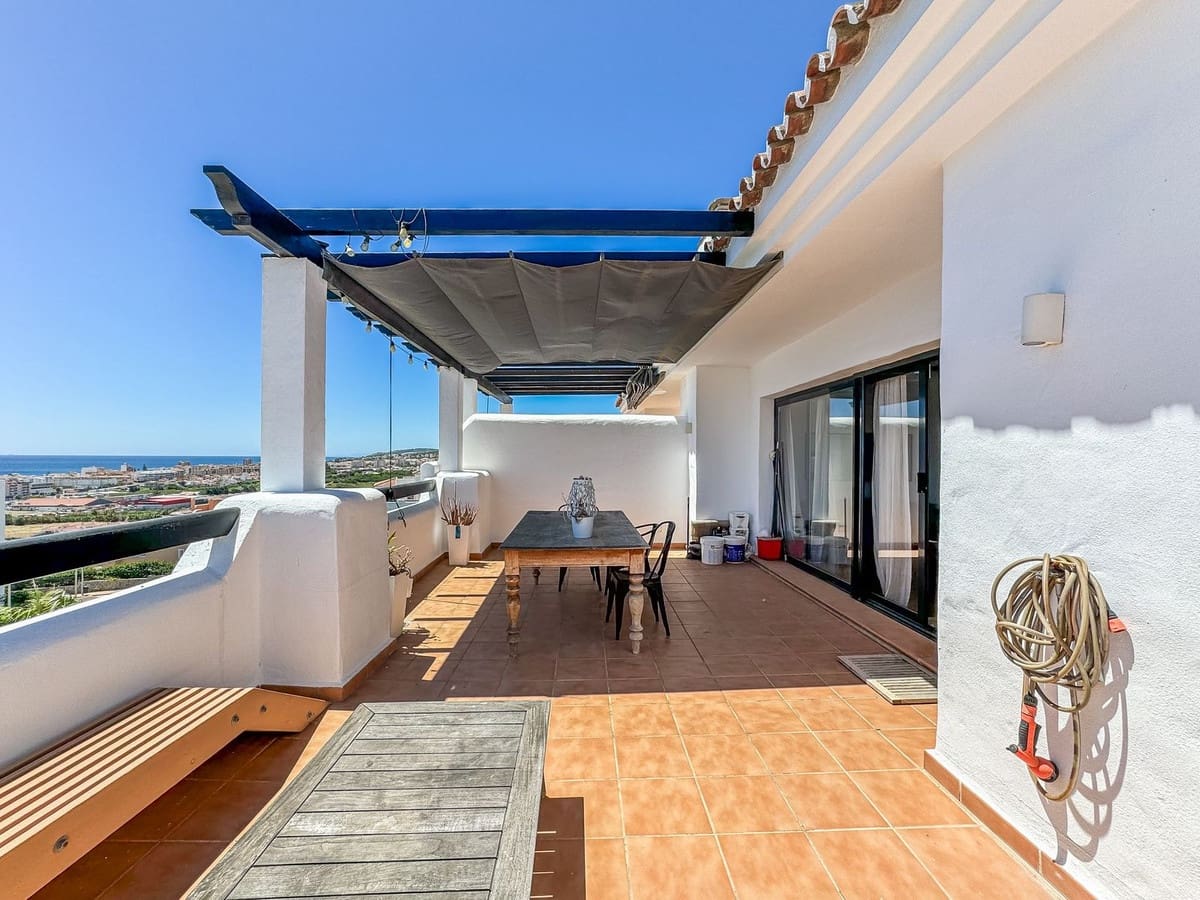 3 makuuhuone Huoneisto myytävänä paikassa Bahia de Casares mukana uima-altaan 
autotalli - 550 000 € (Ref: 9329674)