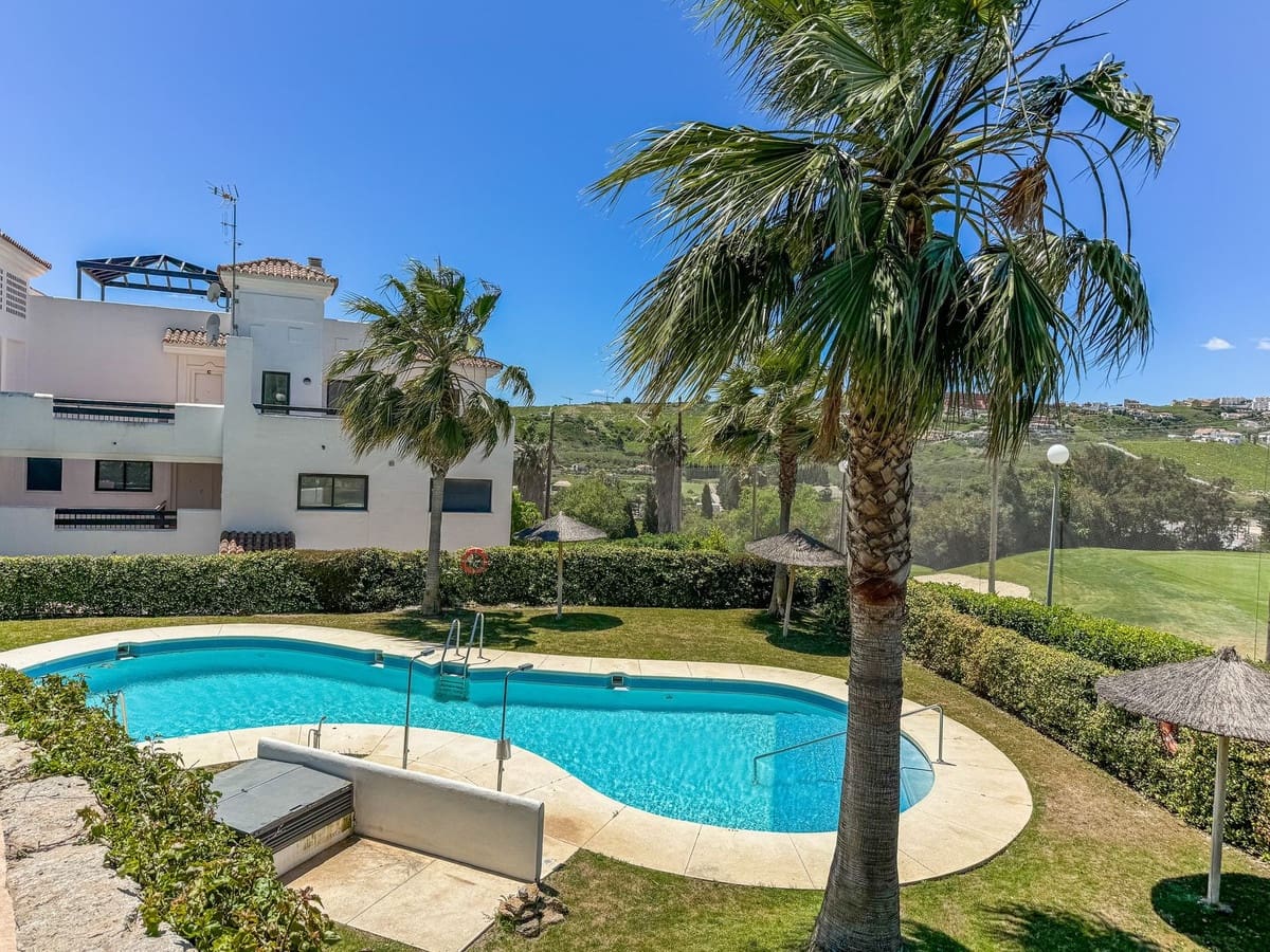 3 makuuhuone Huoneisto myytävänä paikassa Bahia de Casares mukana uima-altaan 
autotalli - 550 000 € (Ref: 9329674)