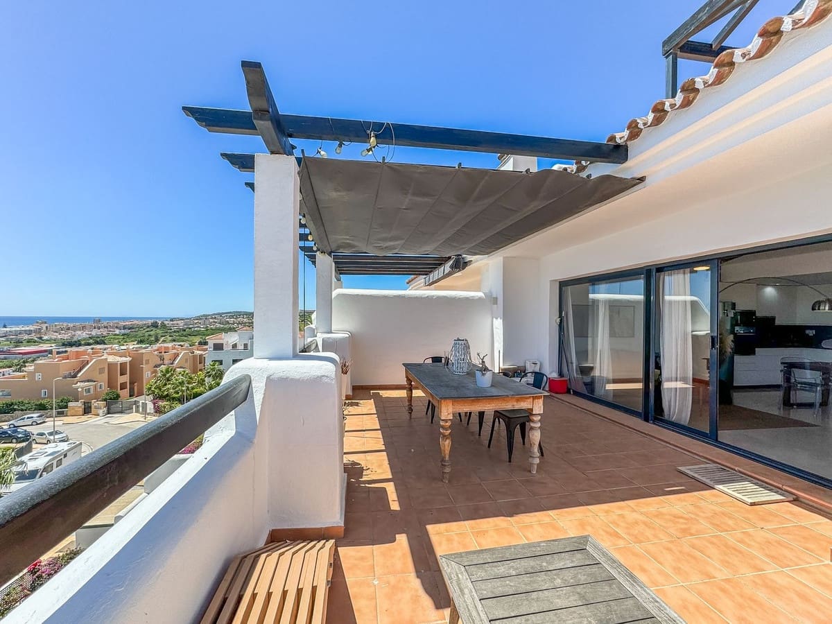 3 makuuhuone Huoneisto myytävänä paikassa Bahia de Casares mukana uima-altaan 
autotalli - 550 000 € (Ref: 9329674)