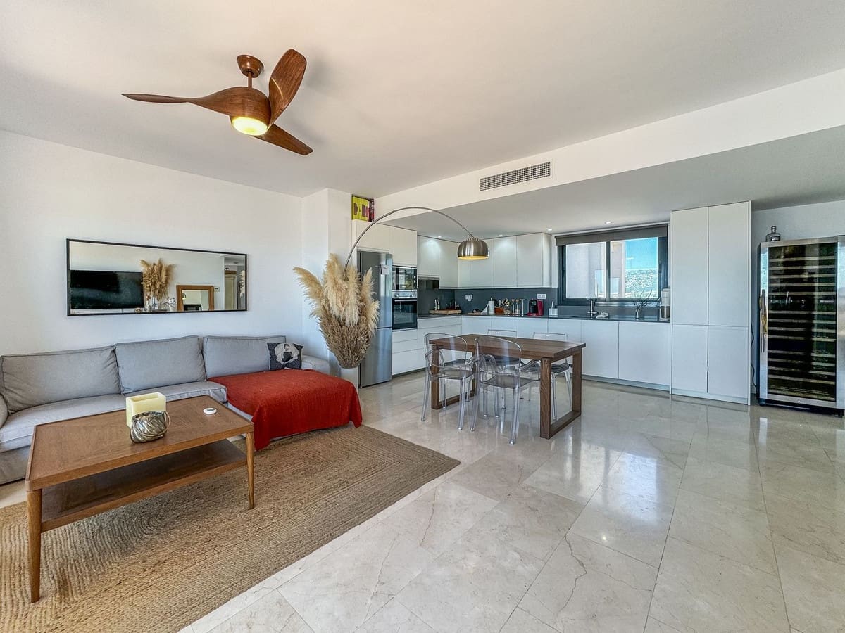 3 makuuhuone Huoneisto myytävänä paikassa Bahia de Casares mukana uima-altaan 
autotalli - 550 000 € (Ref: 9329674)