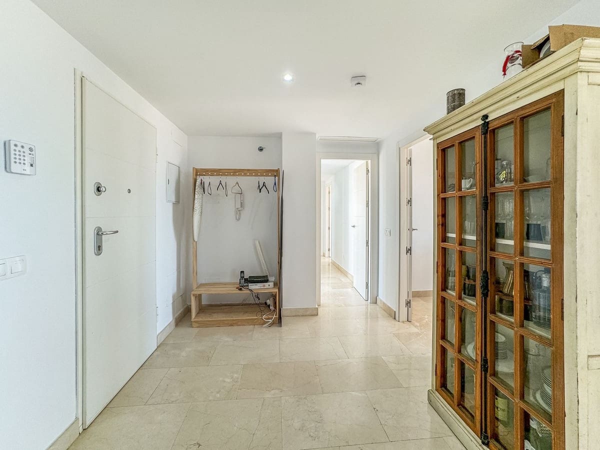 3 makuuhuone Huoneisto myytävänä paikassa Bahia de Casares mukana uima-altaan 
autotalli - 550 000 € (Ref: 9329674)