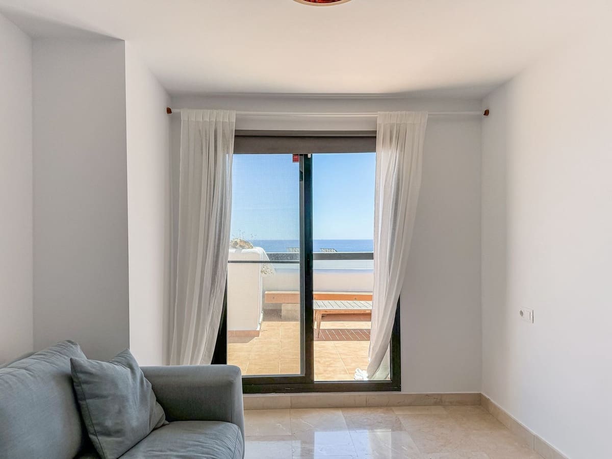 3 makuuhuone Huoneisto myytävänä paikassa Bahia de Casares mukana uima-altaan 
autotalli - 550 000 € (Ref: 9329674)