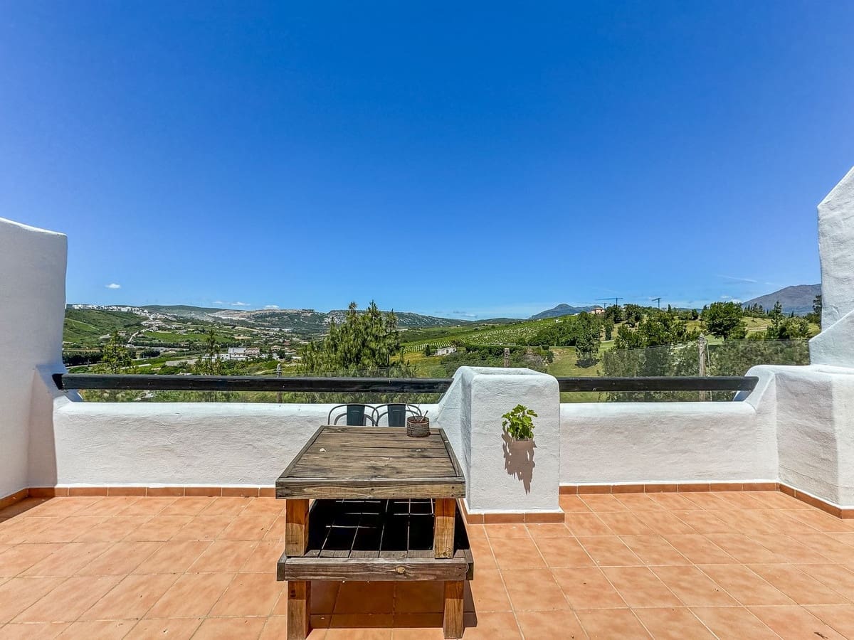 3 makuuhuone Huoneisto myytävänä paikassa Bahia de Casares mukana uima-altaan 
autotalli - 550 000 € (Ref: 9329674)