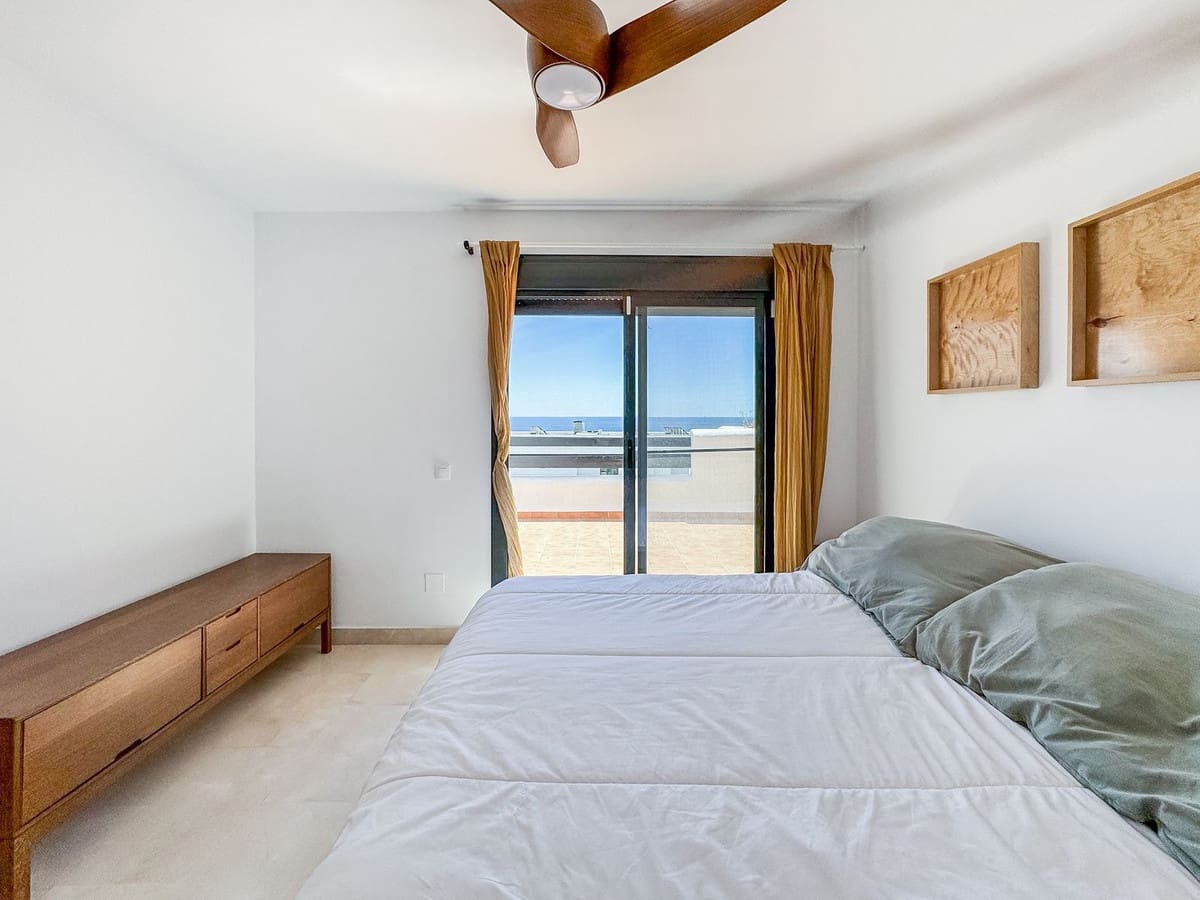 3 makuuhuone Huoneisto myytävänä paikassa Bahia de Casares mukana uima-altaan 
autotalli - 550 000 € (Ref: 9329674)