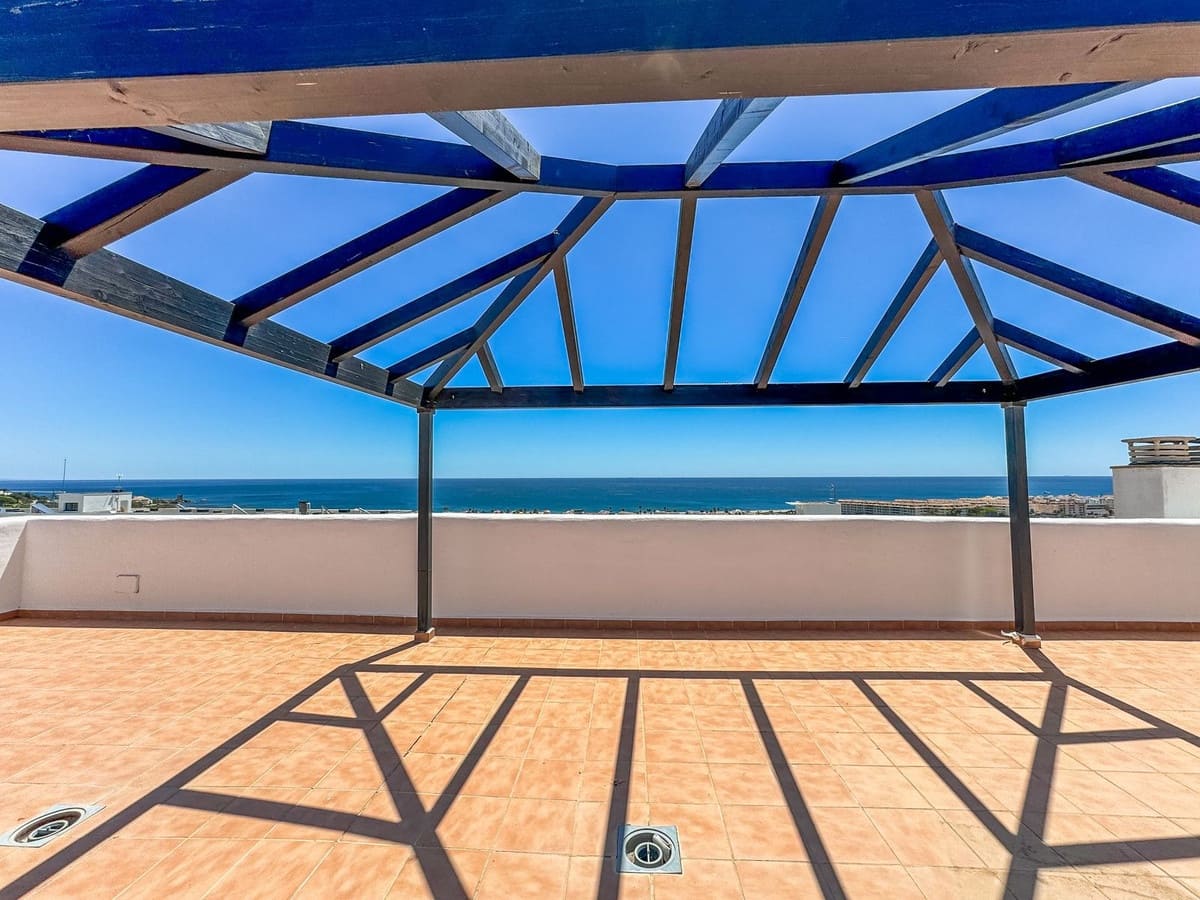 3 makuuhuone Huoneisto myytävänä paikassa Bahia de Casares mukana uima-altaan 
autotalli - 550 000 € (Ref: 9329674)