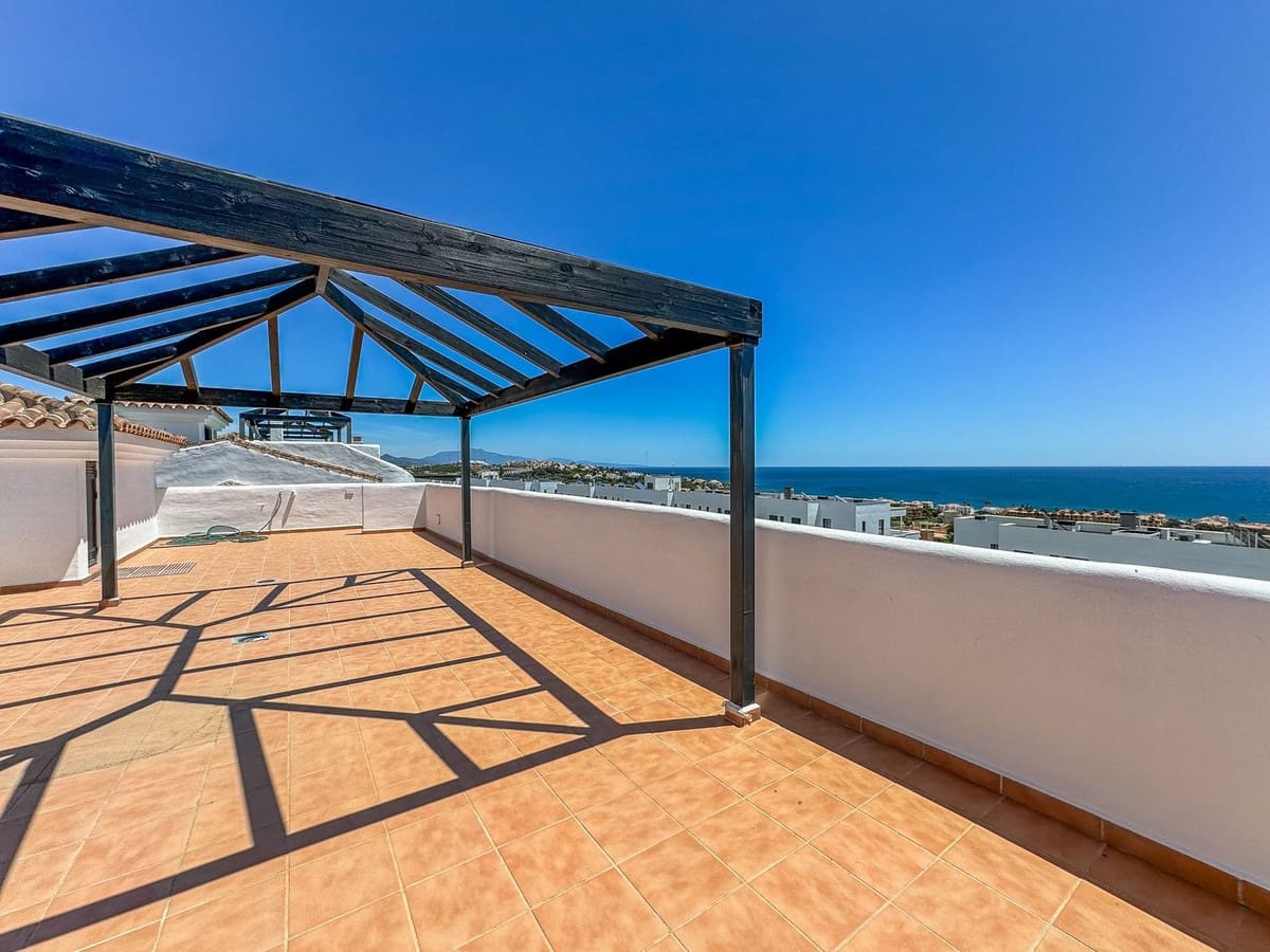 3 makuuhuone Huoneisto myytävänä paikassa Bahia de Casares mukana uima-altaan 
autotalli - 550 000 € (Ref: 9329674)