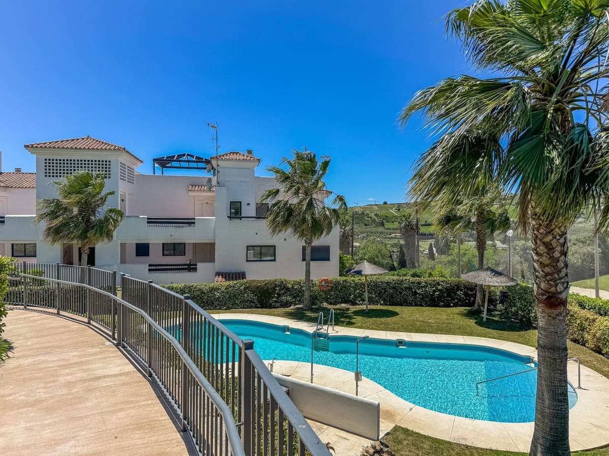 3 makuuhuone Huoneisto myytävänä paikassa Bahia de Casares mukana uima-altaan 
autotalli - 550 000 € (Ref: 9329674)