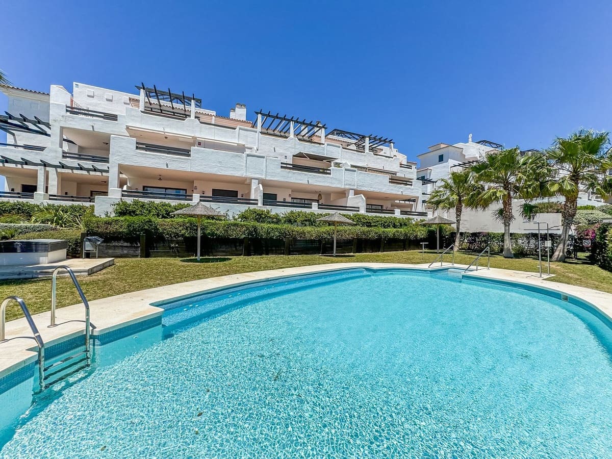 3 makuuhuone Huoneisto myytävänä paikassa Bahia de Casares mukana uima-altaan 
autotalli - 550 000 € (Ref: 9329674)